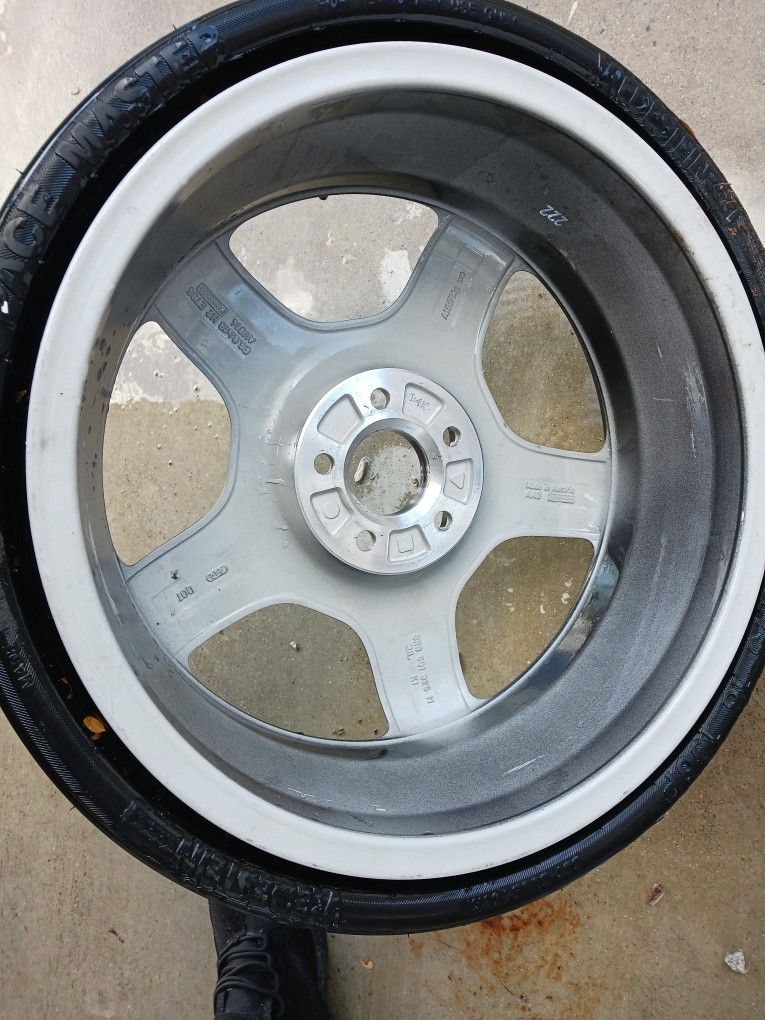 Audi Q5 Spare Rim And Tire