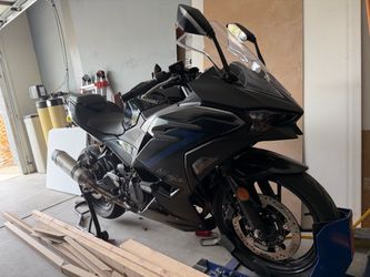 2025 Kawasaki Ninja 500 SE ABS