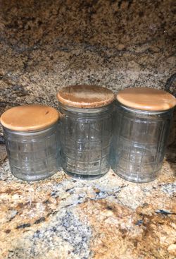 Set of 3 glass canisters