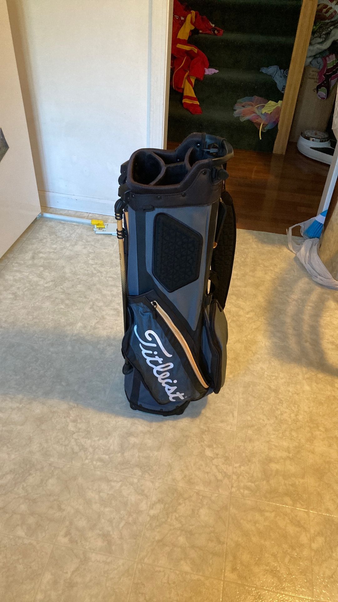 Titleist Players 4 Golf Bag Shoulder Strap And Stand