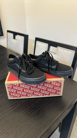 Black Vans Women’s 5.5