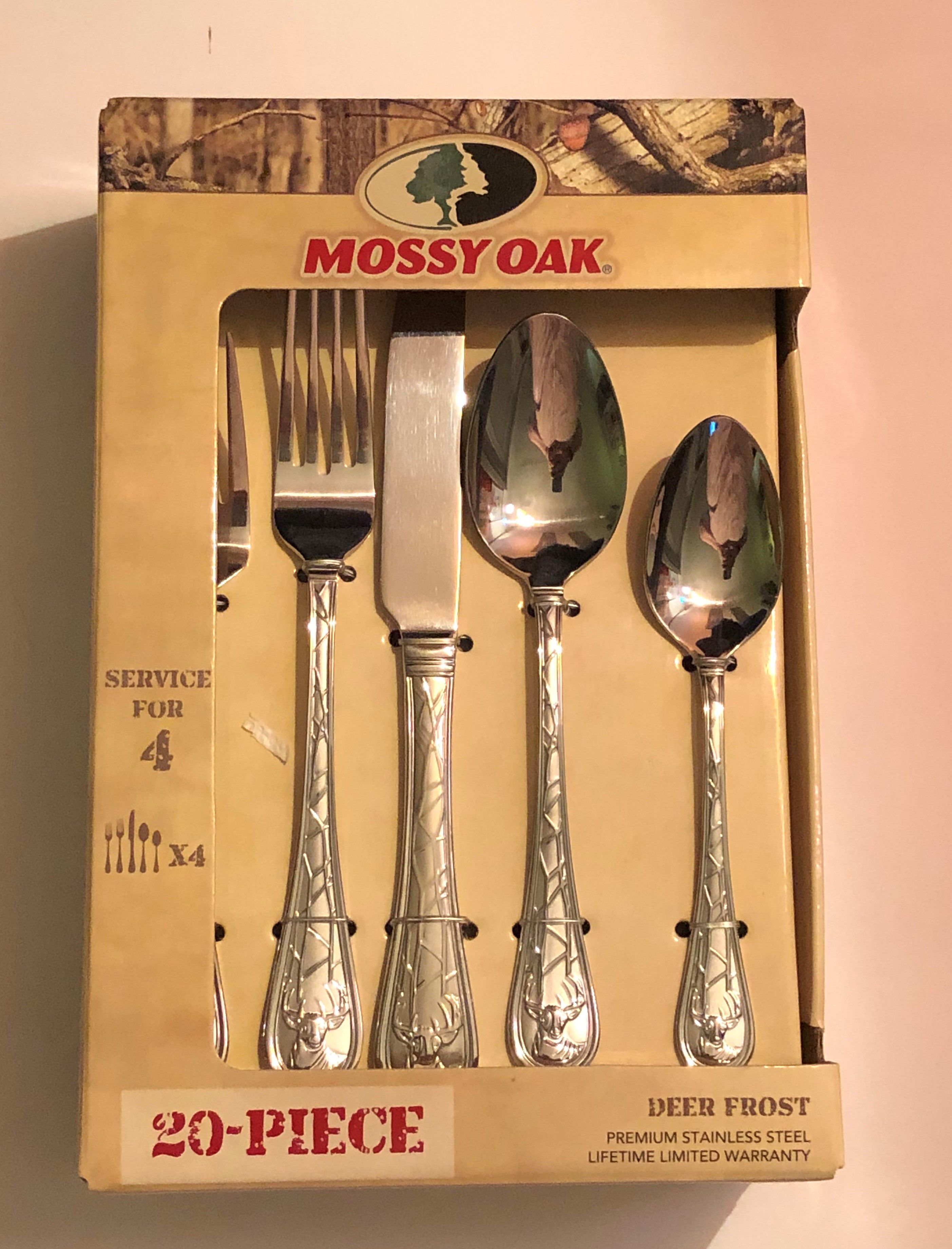 NEW Mossy Oak Deer Frost 20 piece silverware / flatware set