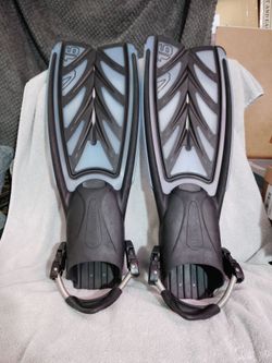 Oceanic Long Fins Strap size 10, Fin Size R /M-L