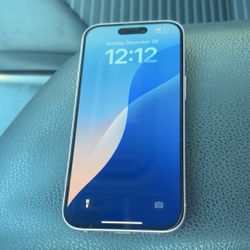 iPhone 15 Unlocked For Any Carrier, Perfect Condition - FIRM PRICE