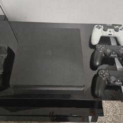 PS4