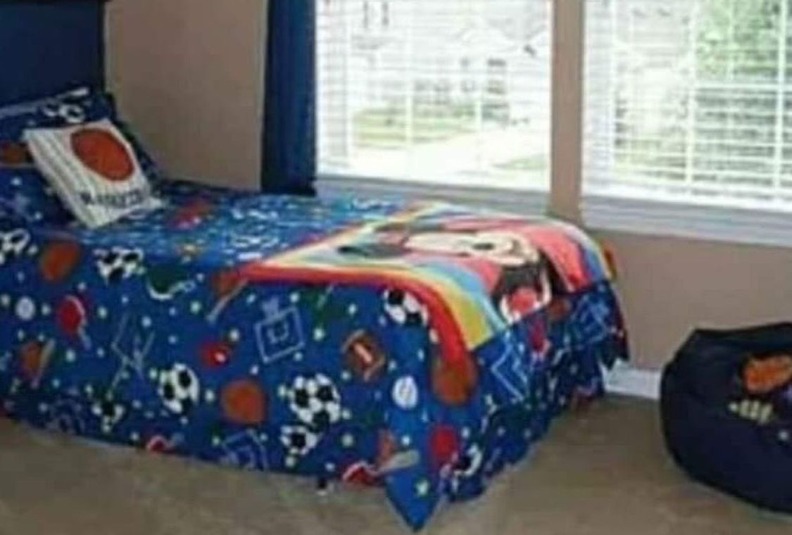 Sports Theme TWIN Bedding Set