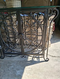 Gorgeous Wine Rack with Beveled Glass Table