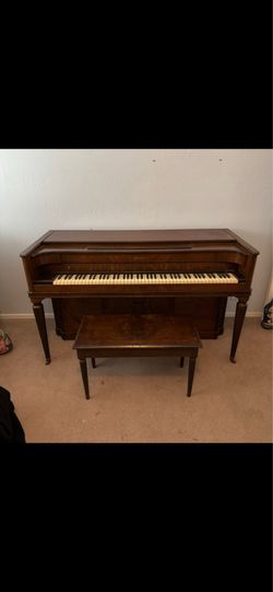 Piano- Baldwin Acrosonic