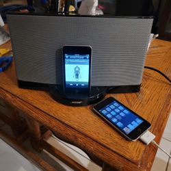 Bose Speaker Plus 2 Ipods