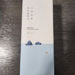 Round Lab 1025 Dokdo Cleanser