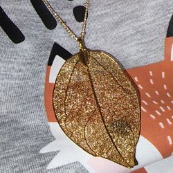 Vintage Gold Leaf Necklace Pendant & Chain