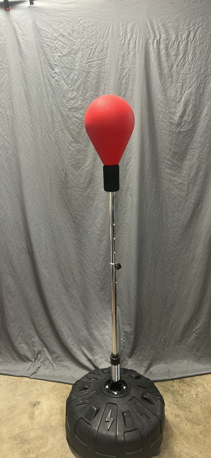 Self-Standing Speed Bag