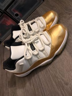 Men shoes closing ceremony 11’s