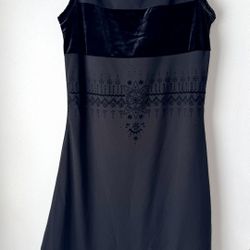 Black Sleeveless Dress, Medium 