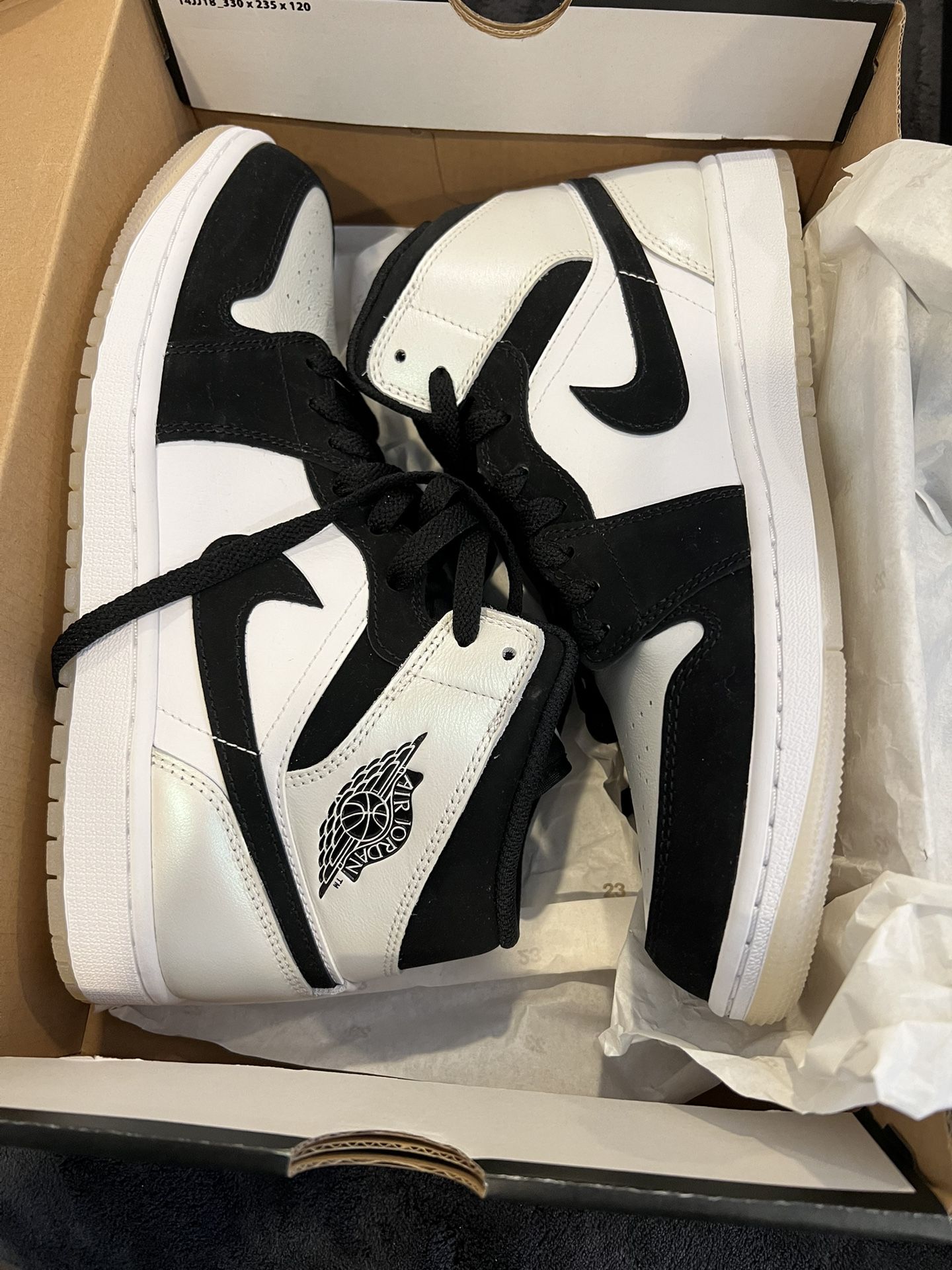 Jordan 1 SE diamond 9.5 Men