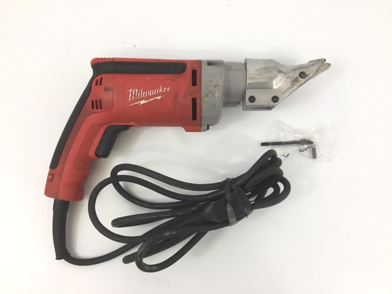 Milwaukee 6852-20 6.8 Amp 18-Gauge Shear for Sale in Northbrook, IL  OfferUp