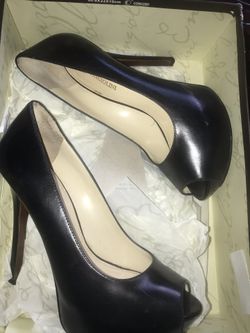 Black heels Size 7