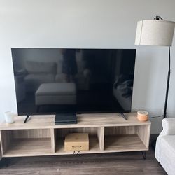 TV 65’ like new 