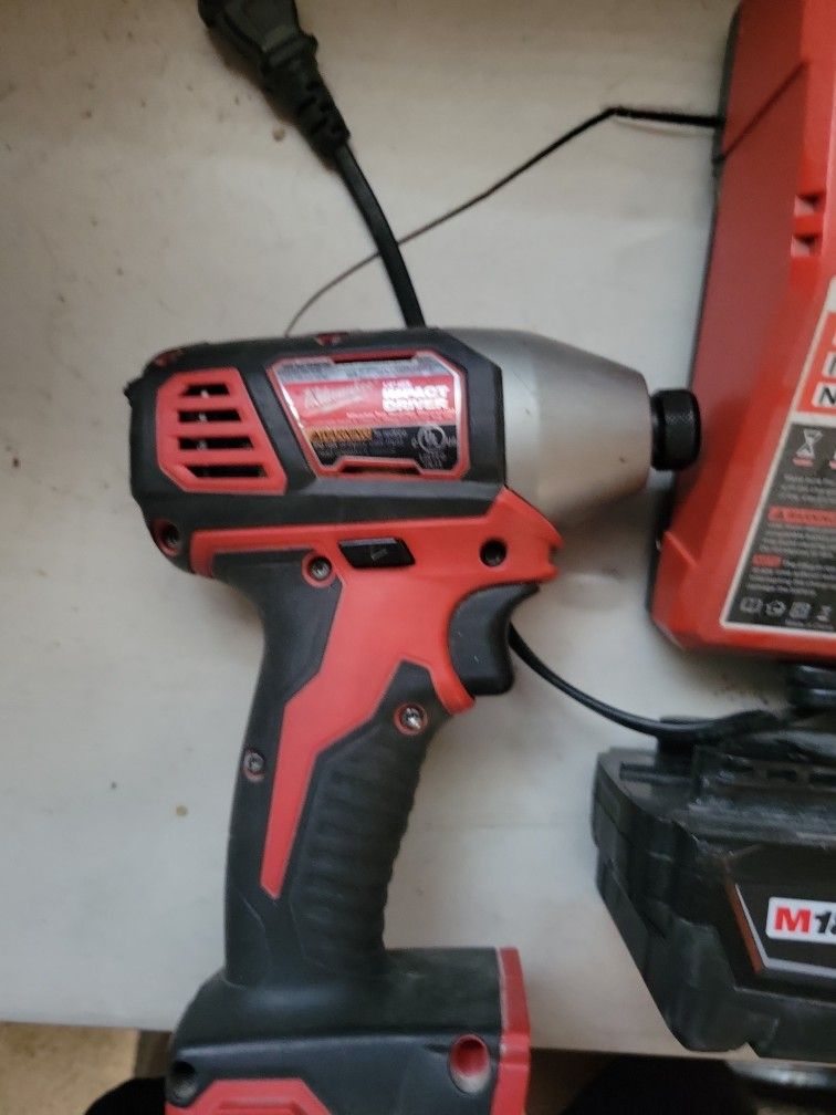 Milwaukee Impact 20v