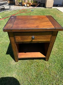 End table
