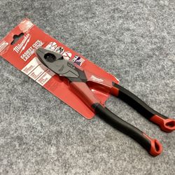 Milwaukee 9 in. lineman's pliers with fish tape puller