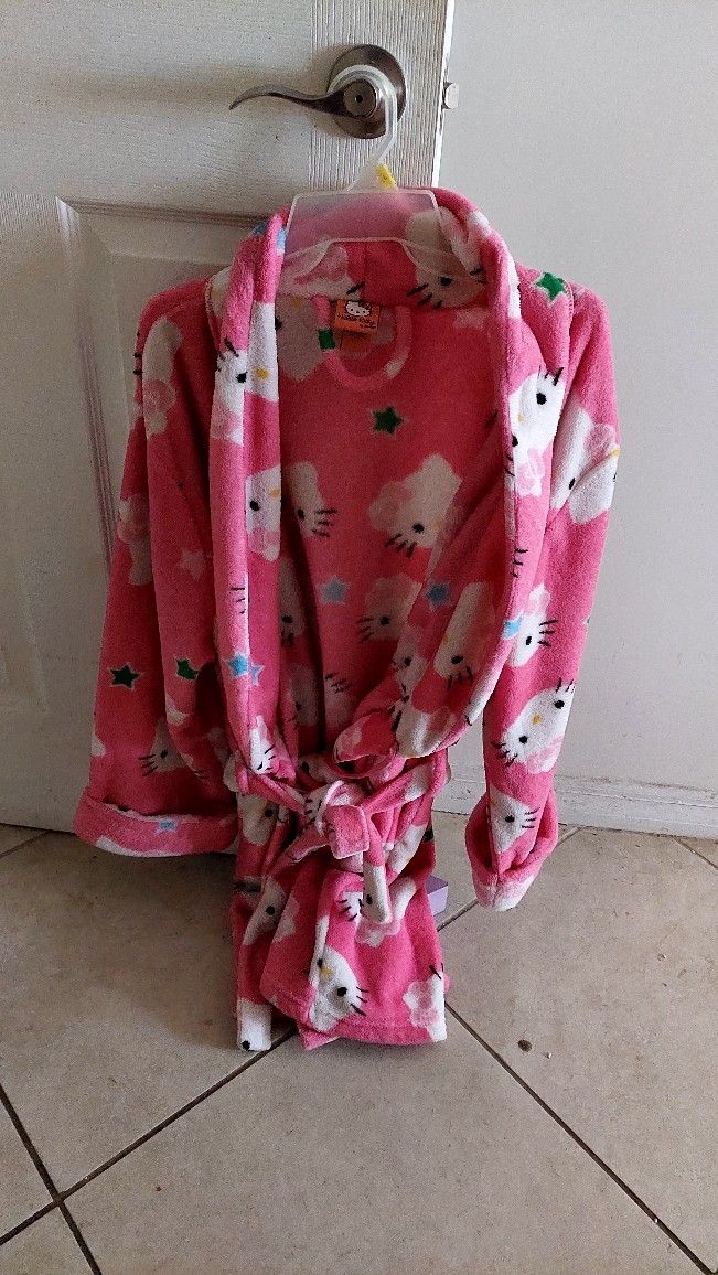 New Plush Hello Kitty Robe XL