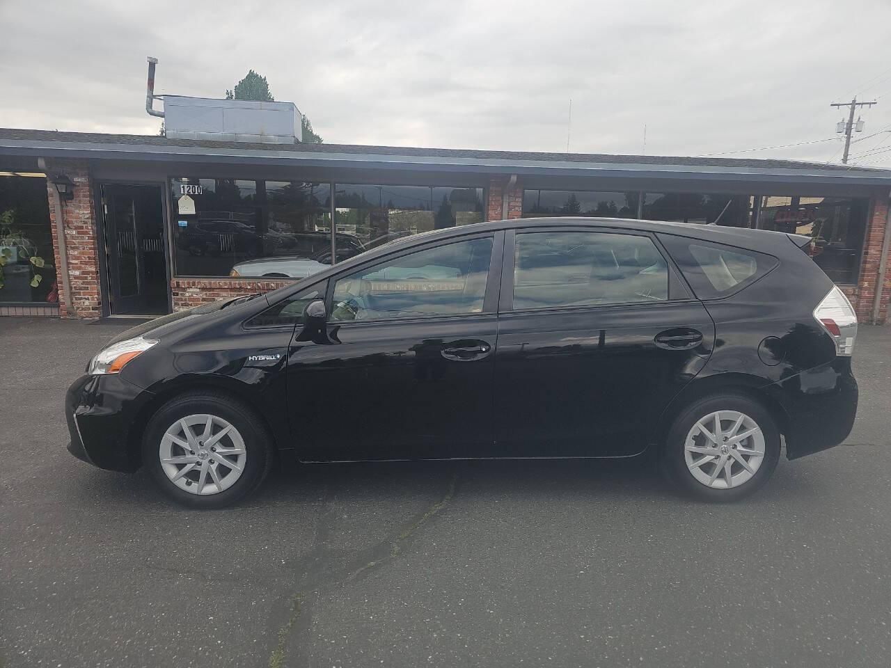 2014 Toyota Prius v