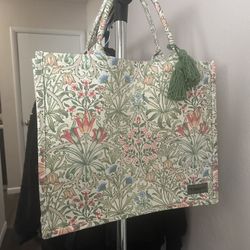 William morris Tote