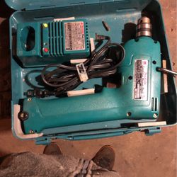 Mikita Cordless Driver Drill