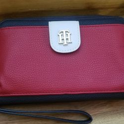 Tommy Hilfiger Wristlet /Wallet