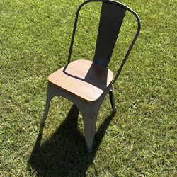 Farmhouse style  chairs (set of 4)