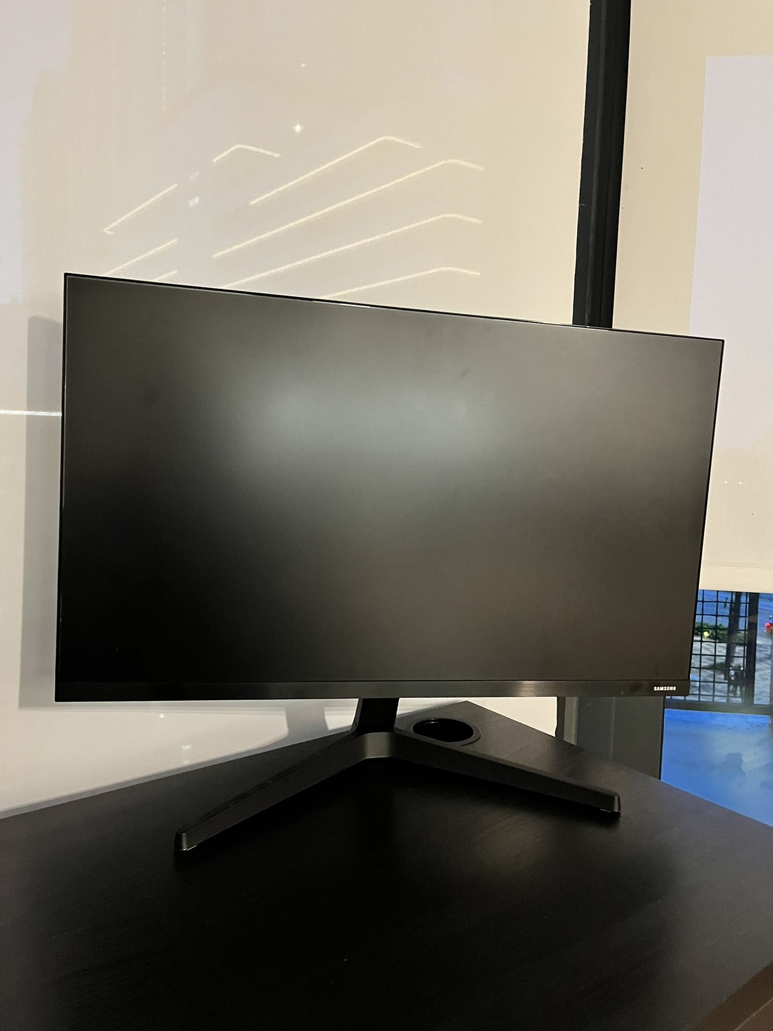 SAMSUNG 27" T35F Series FHD 1080p Computer Monitor, 75Hz, IPS Panel, HDMI, VGA (D-Sub), 3-Sided Border-Less, FreeSync, LF27T350FHNXZA