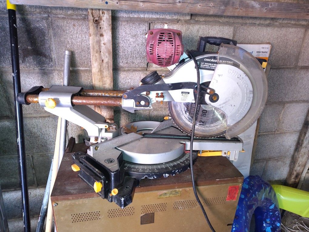 Chicago Electric Table Saw