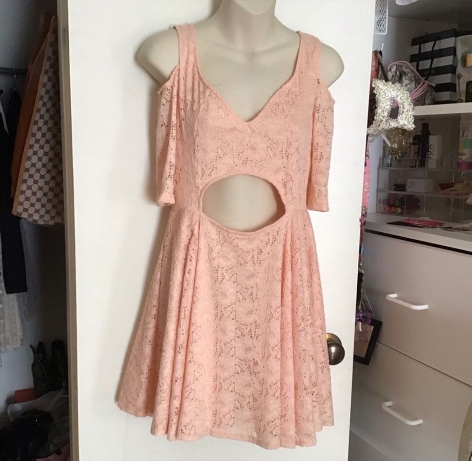 Dress LF size M.