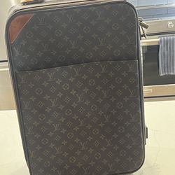 Louis  Vuitton Suitcase