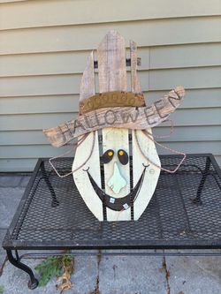 25” H wood witch face easel type display good cond