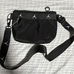 Jordan Crossbody Sling Bag – Black – Authentic – CLB0538