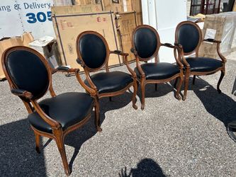 Set of 4 Vintage French Louis XVI Medallion chairs – Calagna-Venti-Guarino