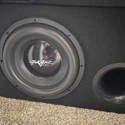 Subwoofer w/ custom Box. 