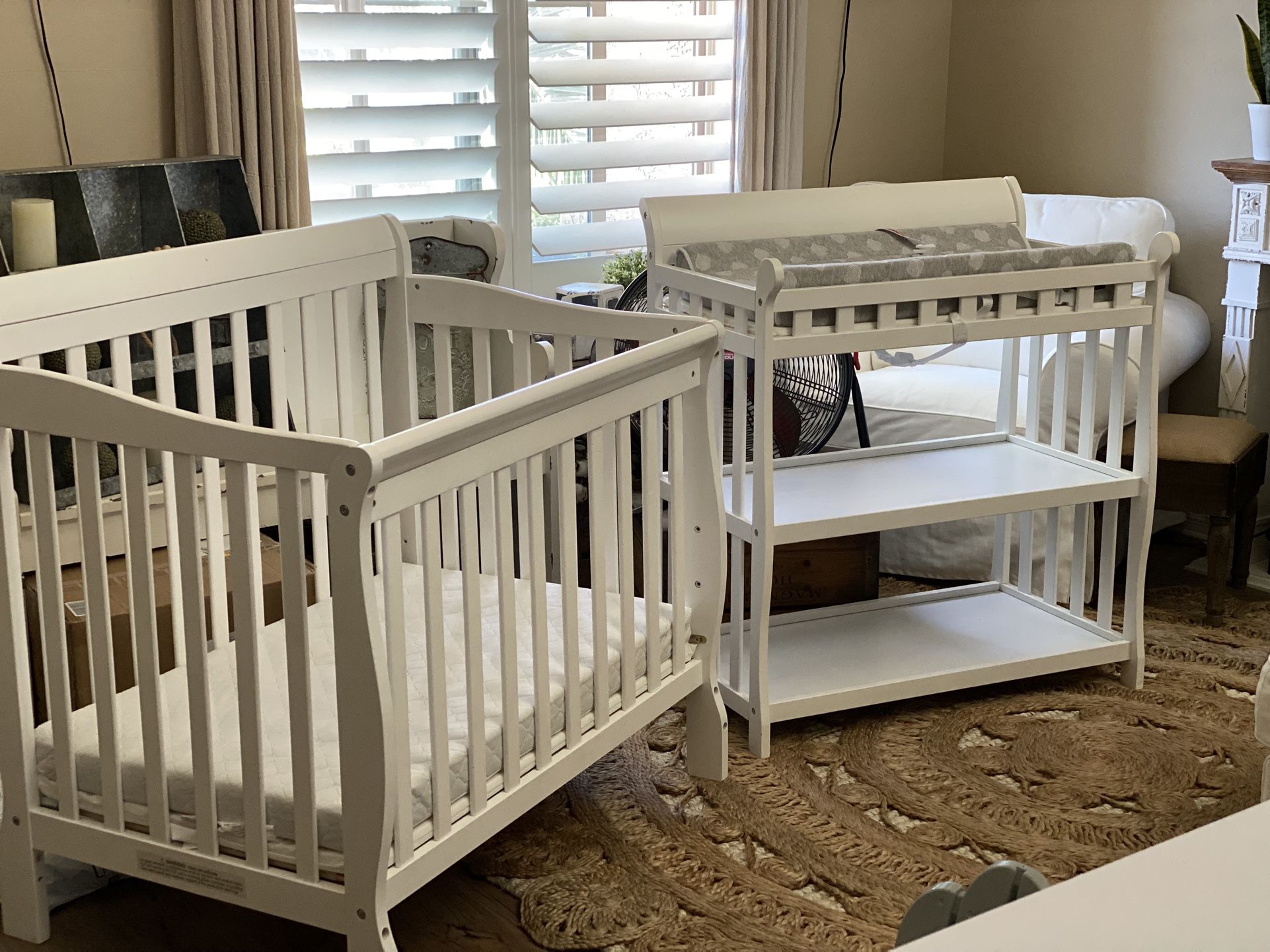 White Mini Crib & Changing Table