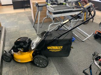 Brand new DEWALT 21” 3-in-1 Gas Self Propelled Walk Behind Lawn Mower