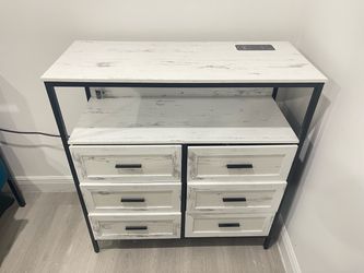 6 Drawers Dresser  With Charging Station For Bedroom, Storage Dresser With LED Lights, Wide Chest Of Drawers With Open Shelf, Dresser For Living