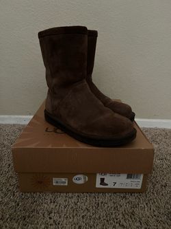 UGG Mid Calf Boots