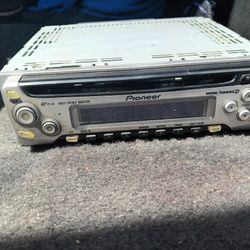 CD Pioneer Player 200 W Wats 