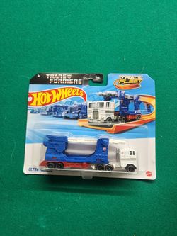 Hotwheels Ultra Magnus Fleet Track