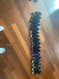 Kids shoes sizes 8-10 in kids, used but in good condition