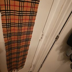 55 Inches Long & 11in Wide Wool Real Burberry 