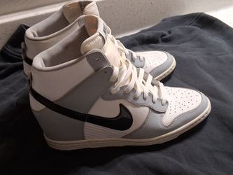 Nike Women's Dunk Sky High "Wolf Grey"( W9)
