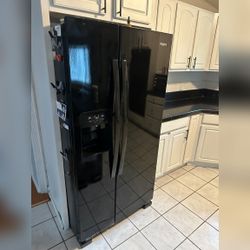 Black Refrigerator, Side-by-Side Design - Like New - New Fairfield, CT