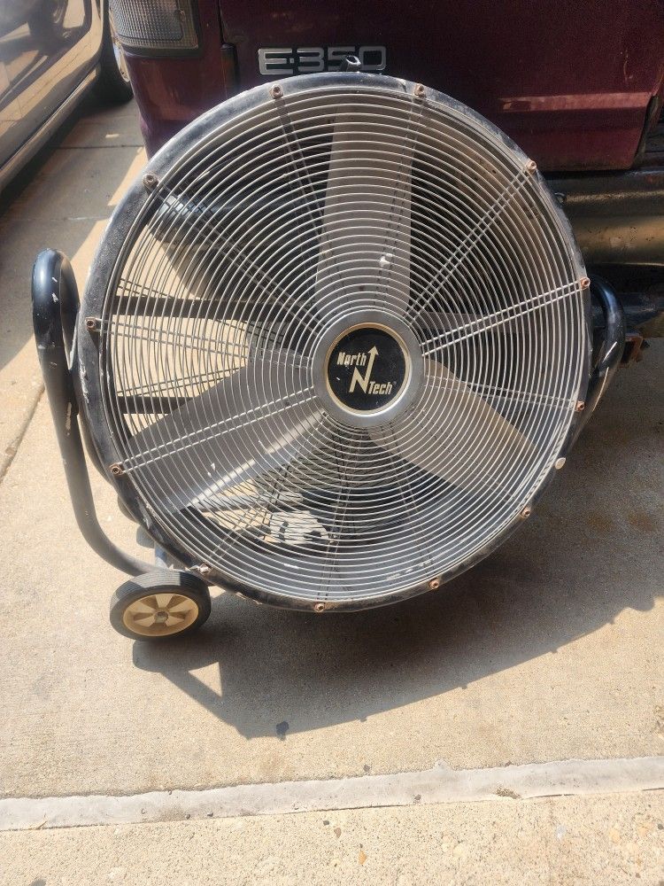 30 Inch Tilting Barrel Fan